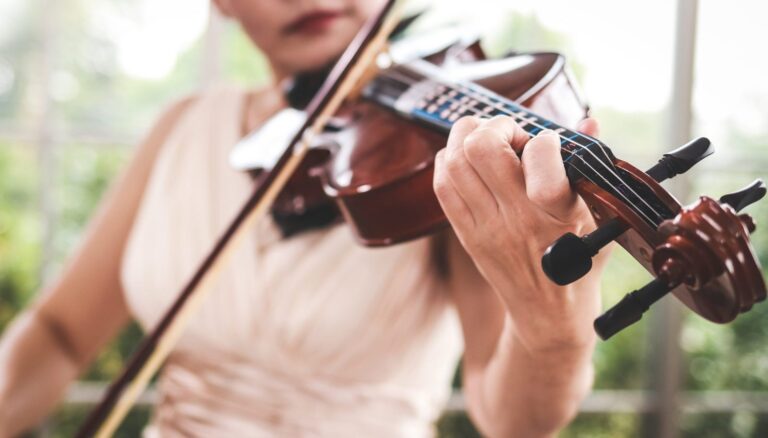 Best Online Violin Teachers: Classical, Fiddle, and Contemporary